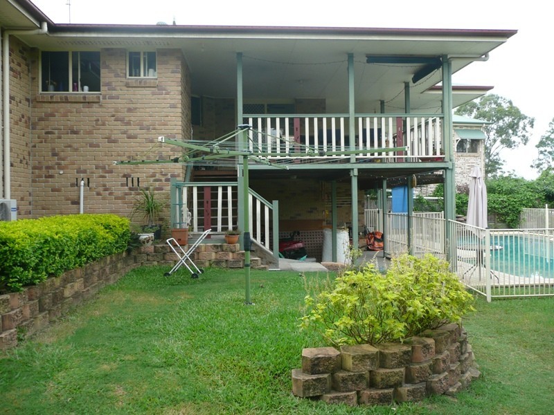 Mount Warren Park QLD 4207
