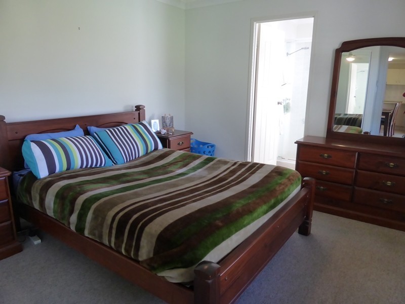 22 Kummara Road, Edens Landing QLD 4207