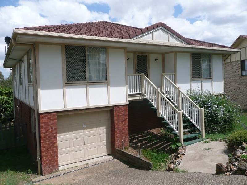 12A Costigan Terrace, Edens Landing QLD 4207