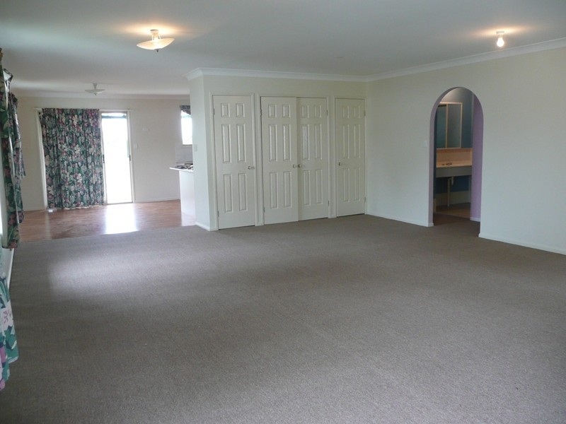 12A Costigan Terrace, Edens Landing QLD 4207