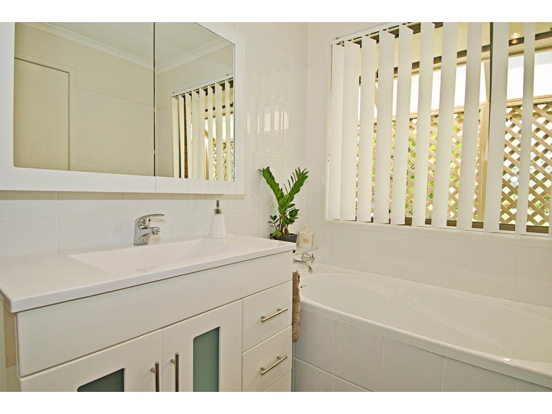 Mount Warren Park QLD 4207