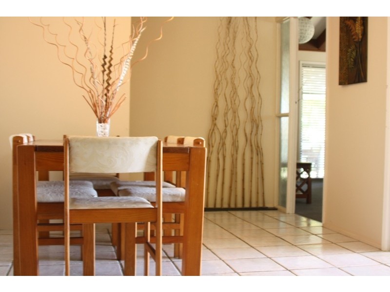 9 Rae Court, Mount Warren Park QLD 4207