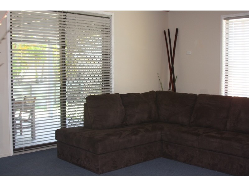 9 Rae Court, Mount Warren Park QLD 4207