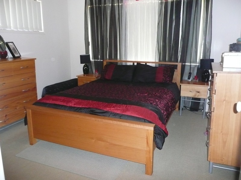 Edens Landing QLD 4207