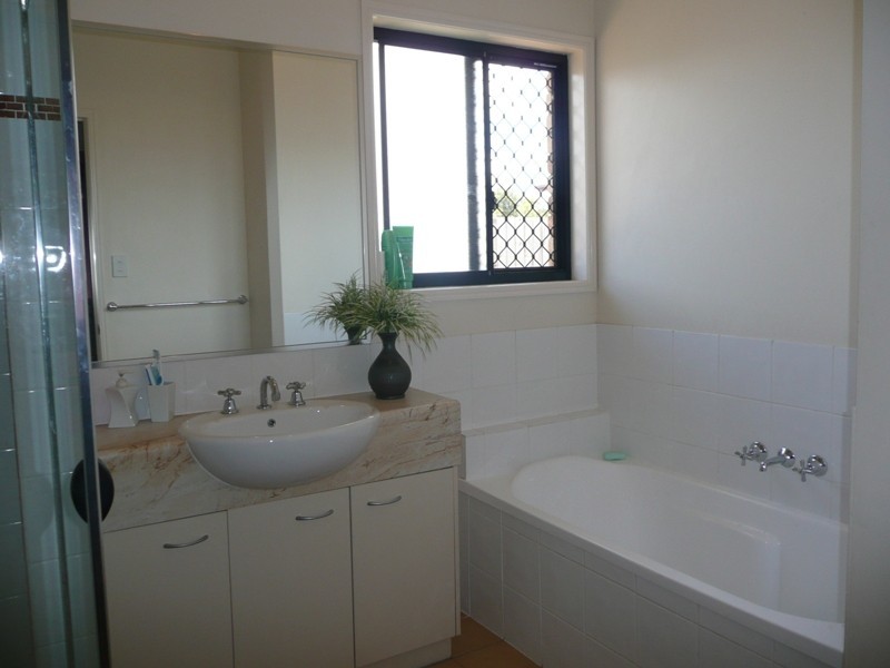 Edens Landing QLD 4207