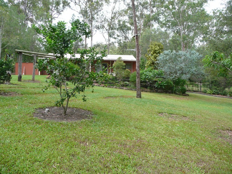 124 Naylor Drive, Tamborine QLD 4270