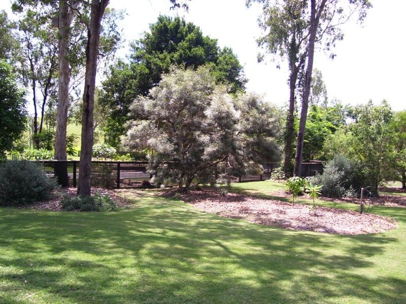 82 Pepperina Drive, Stockleigh QLD 4280