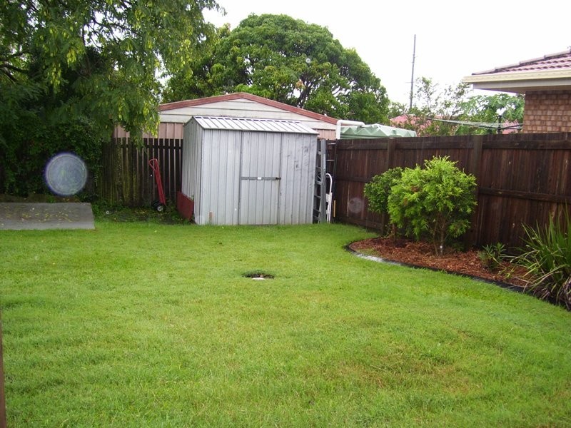 21 Heinrich Drive, Mount Warren Park QLD 4207