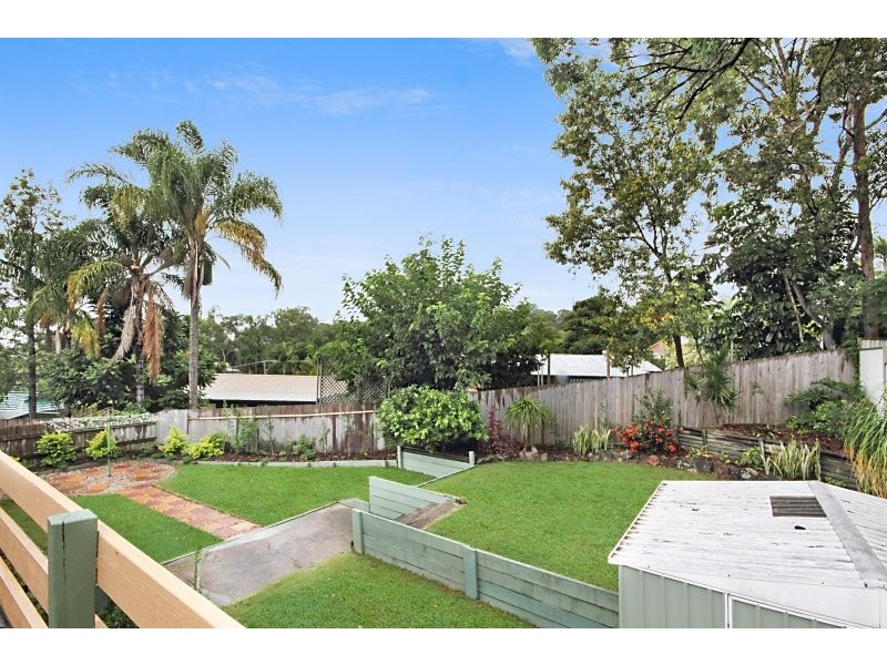 16 Rogers Avenue, Beenleigh QLD 4207