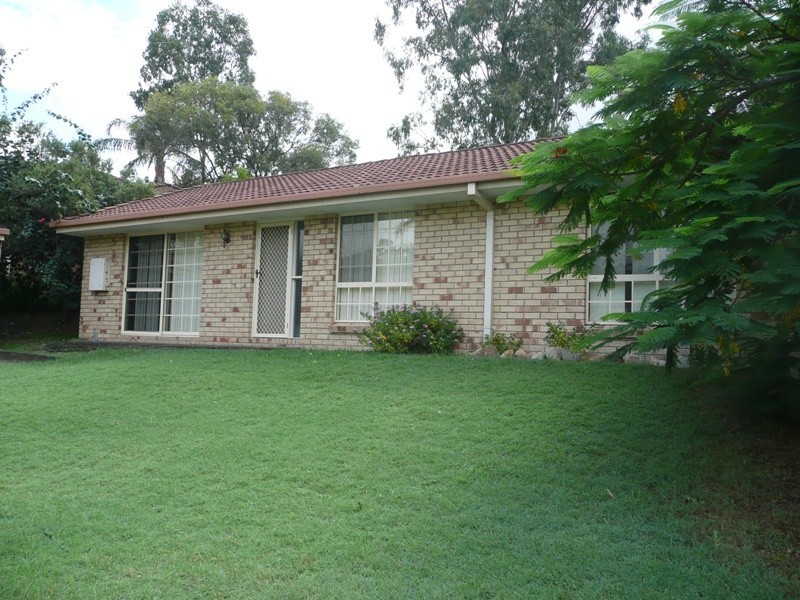 24 Tregana Circuit, Edens Landing QLD 4207