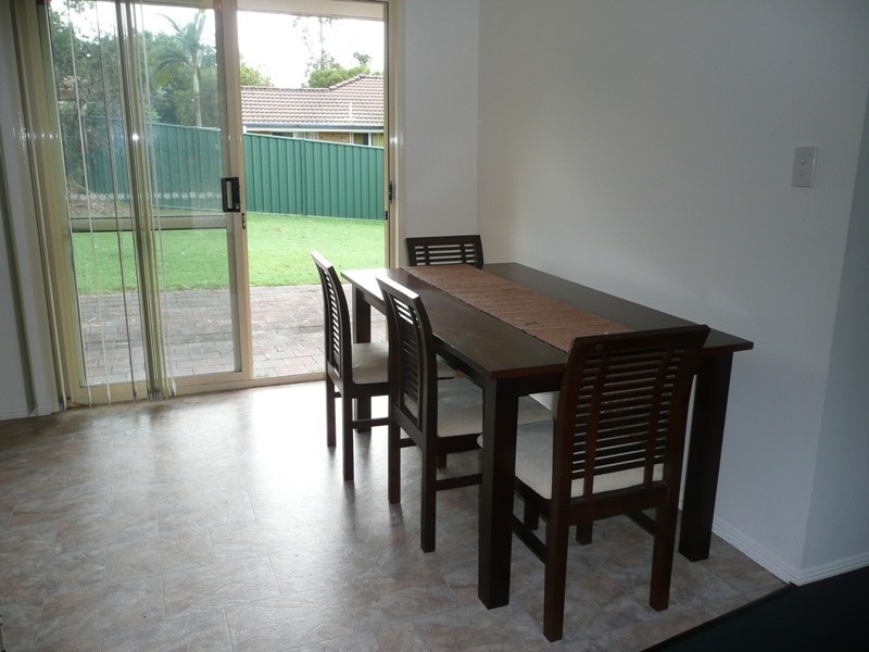 24 Tregana Circuit, Edens Landing QLD 4207