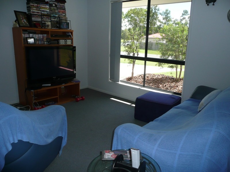 15 Woodrow Street, Waterford QLD 4133