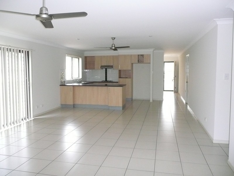 12 Shelley Avenue, Mount Warren Park QLD 4207