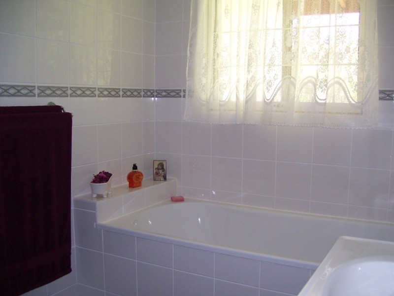 124 Naylor Drive, Tamborine QLD 4270