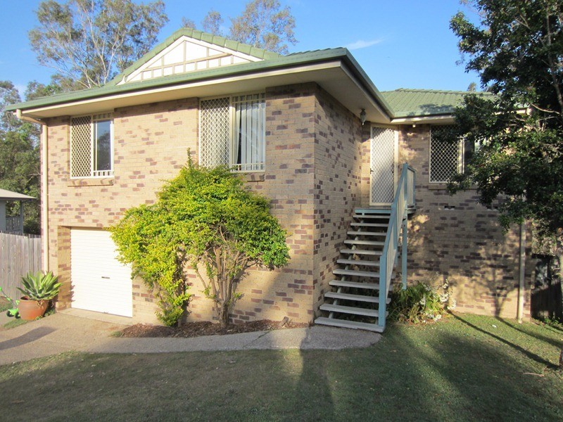 52 Loane Drive, Edens Landing QLD 4207