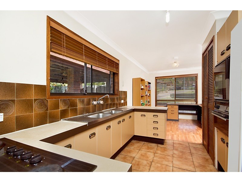 Mount Warren Park QLD 4207