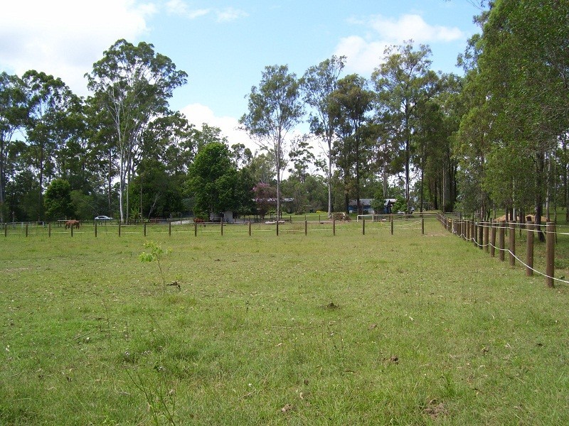 Logan Village QLD 4207