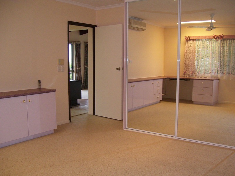 Luscombe QLD 4207