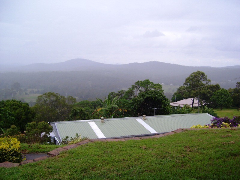 Luscombe QLD 4207