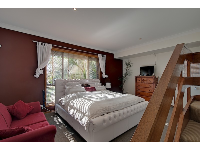 3a Paisley Crt, Mount Warren Park QLD 4207