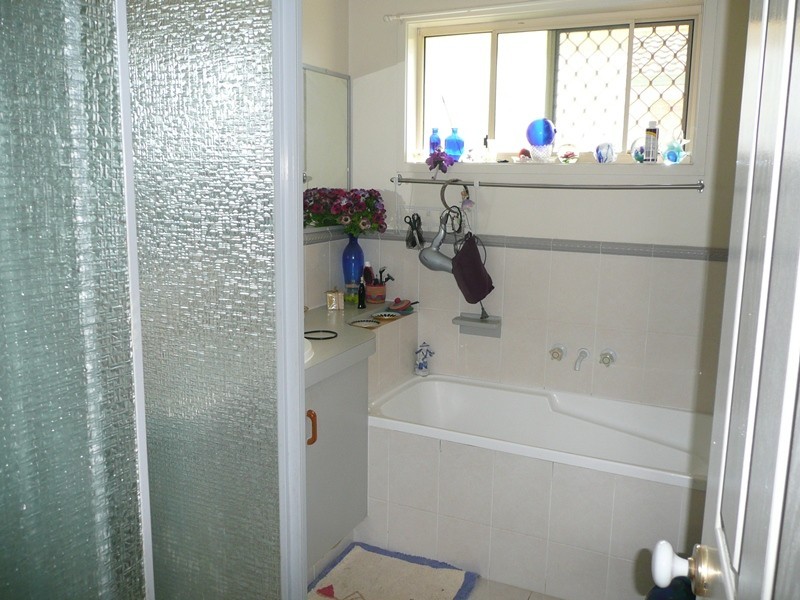 16  McKinley Street, Eagleby QLD 4207