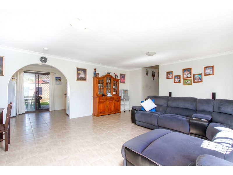 95 Mt Warren Boulevarde, Mount Warren Park QLD 4207
