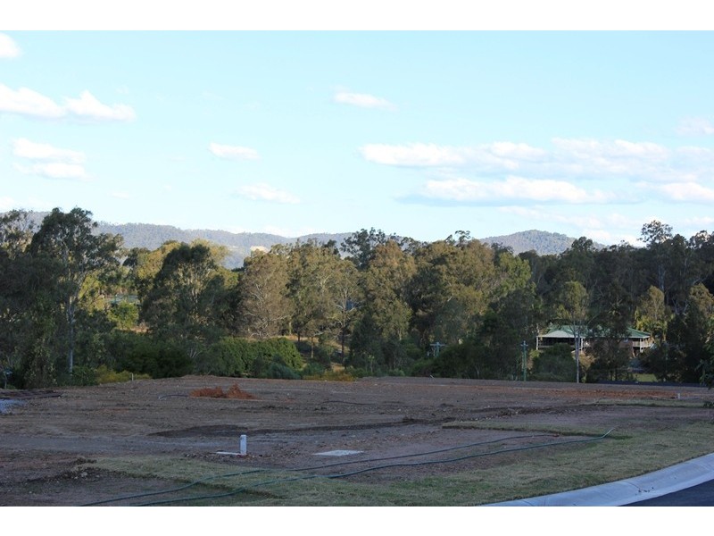 Windaroo Heights, Bahrs Point Drive, Bahrs Scrub QLD 4207