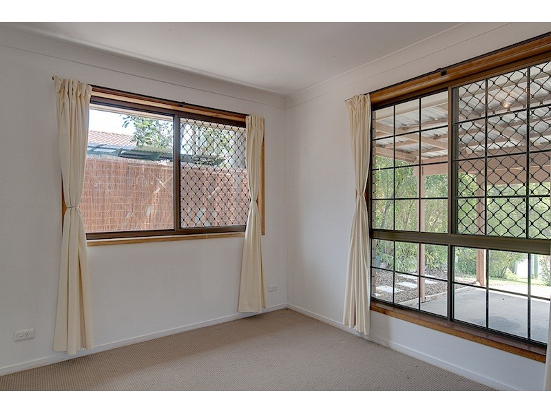 10 Denkman Crt, Windaroo QLD 4207