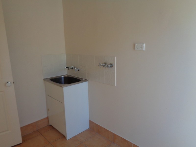 8 Bella Vista Cct, Edens Landing QLD 4207