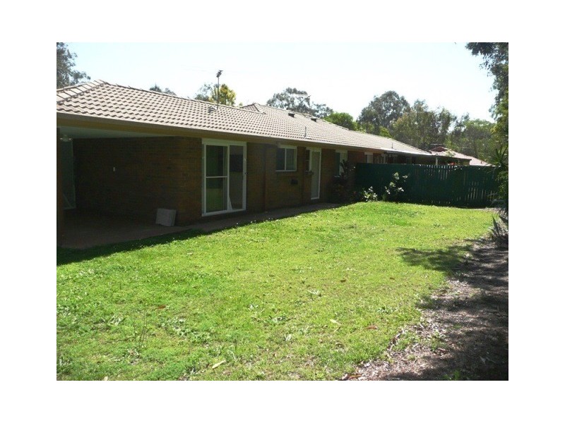 27 Melrose Pl, Eagleby QLD 4207