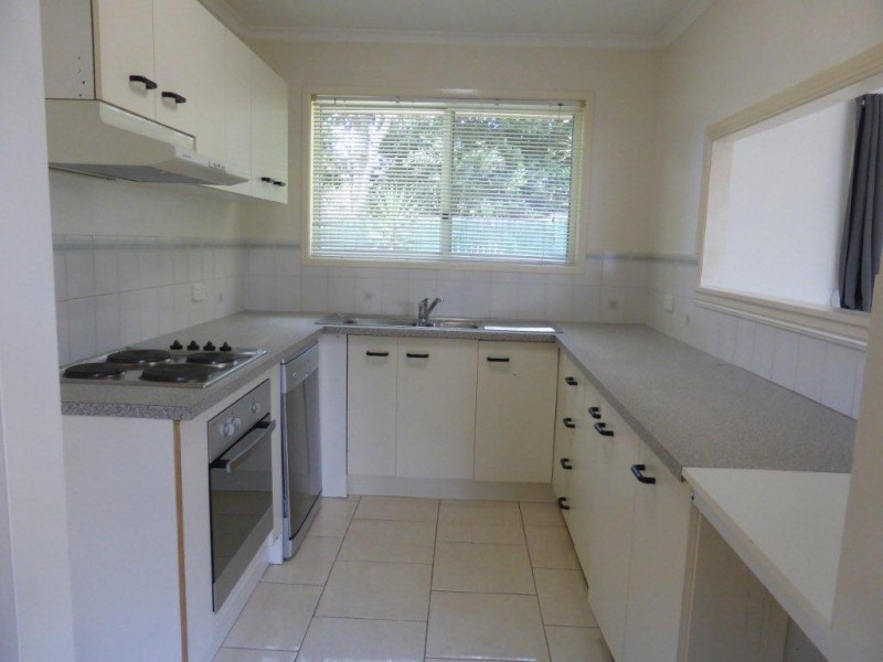 27 Melrose Pl, Eagleby QLD 4207