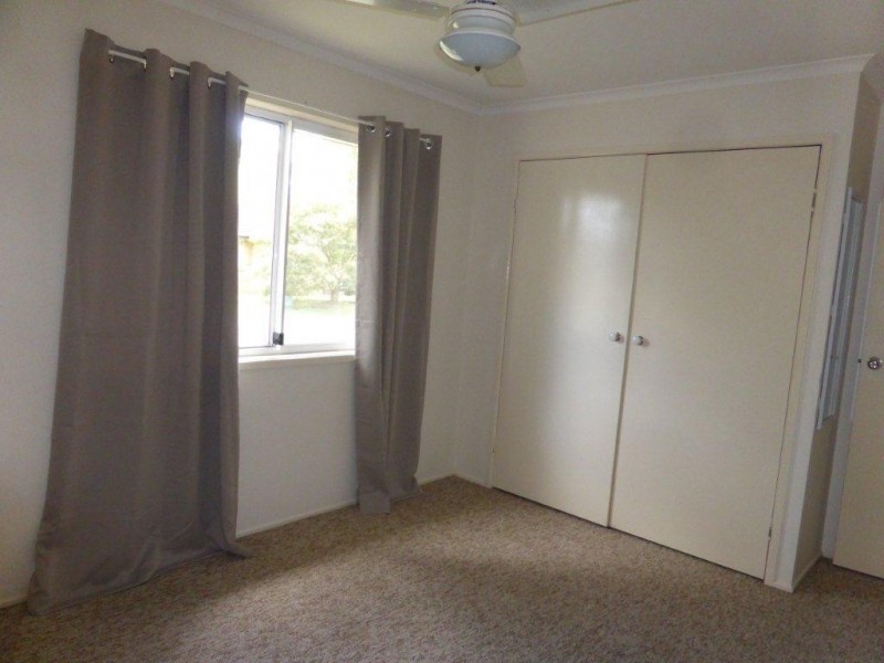 27 Melrose Pl, Eagleby QLD 4207