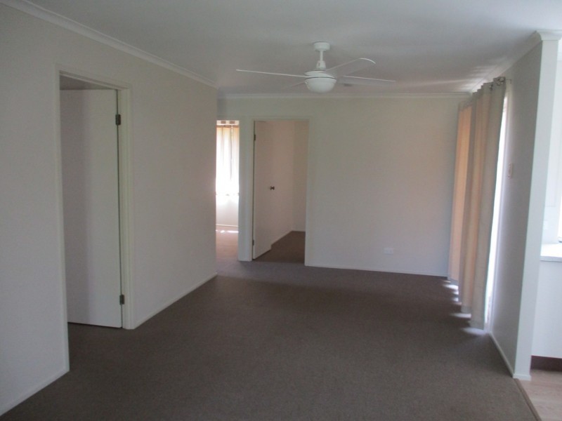9 Copperfield Dr, Eagleby QLD 4207