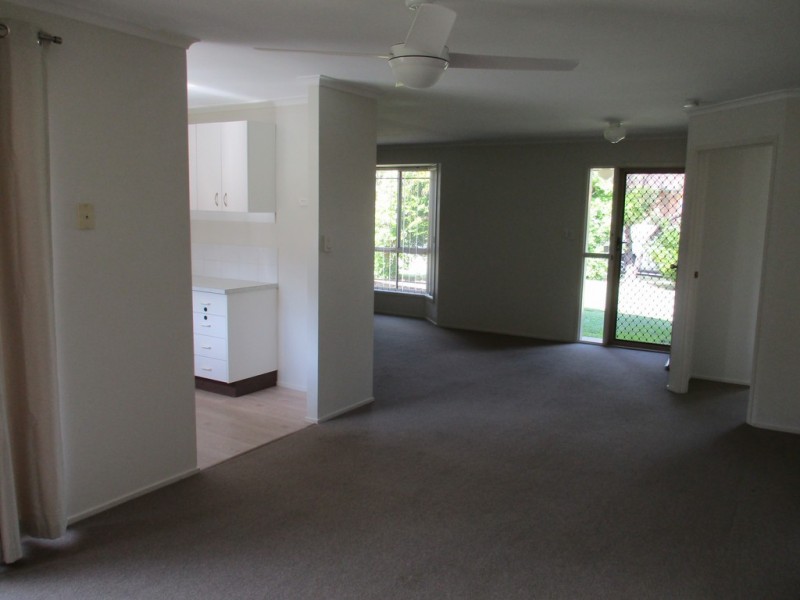 9 Copperfield Dr, Eagleby QLD 4207