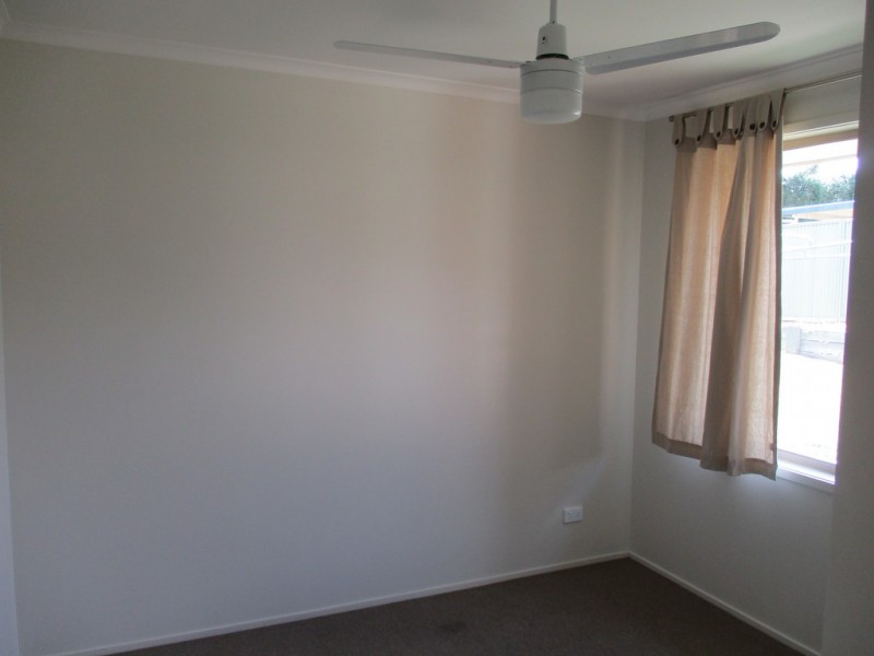 9 Copperfield Dr, Eagleby QLD 4207