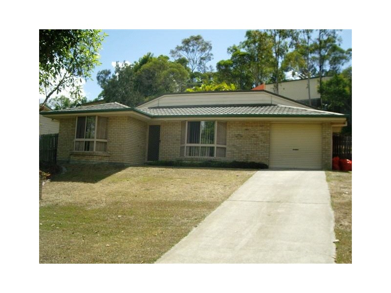 16 Lindau St, Edens Landing QLD 4207