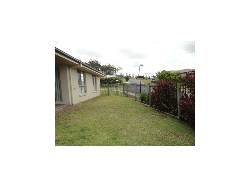 12 Skyline Cct, Bahrs Scrub QLD 4207