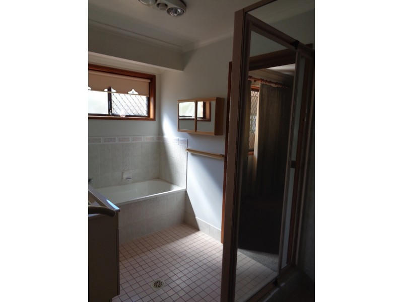 1 Tuff Crt, Shailer Park QLD 4128