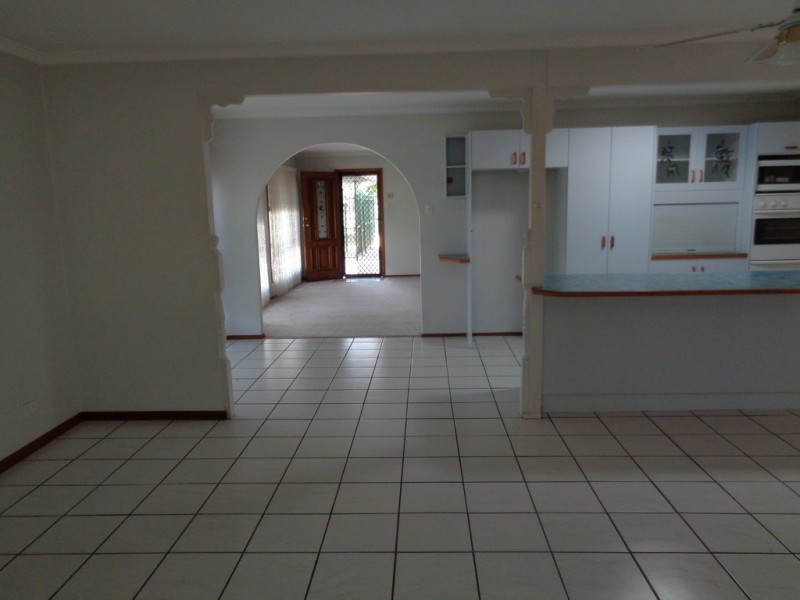 1 Tuff Crt, Shailer Park QLD 4128