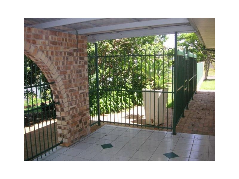 1 Tuff Crt, Shailer Park QLD 4128