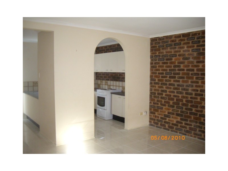 4/2 COWPER AVE, Eagleby QLD 4207