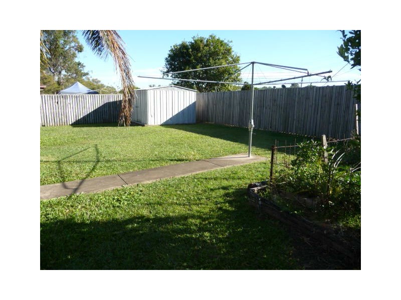 73 Sunscape Dr, Eagleby QLD 4207