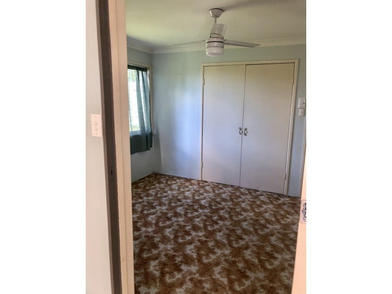 33 Dewar Dr, Loganholme QLD 4129