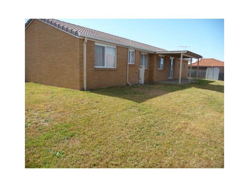 34 Holly Cres, Windaroo QLD 4207