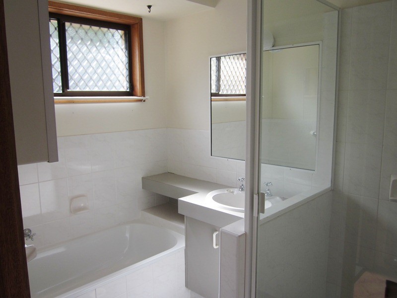 12 Baum Crt, Windaroo QLD 4207