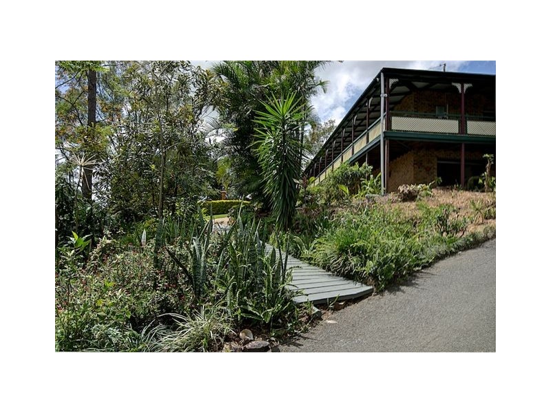 25 Adele Street, Bahrs Scrub QLD 4207