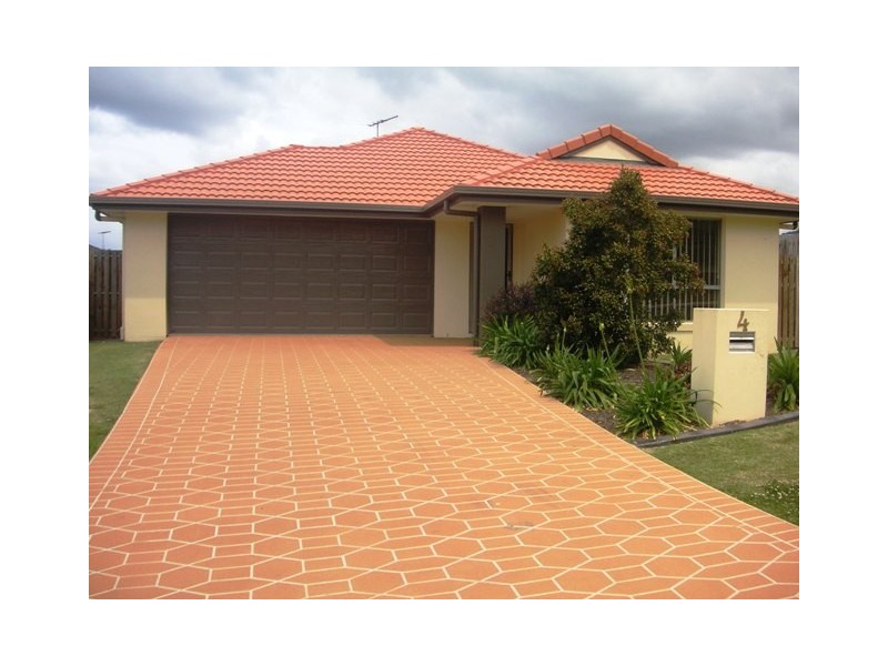 4 Crestwood Street, Bahrs Scrub QLD 4207