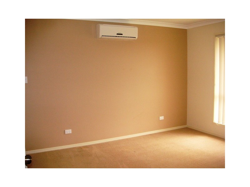 4 Crestwood Street, Bahrs Scrub QLD 4207