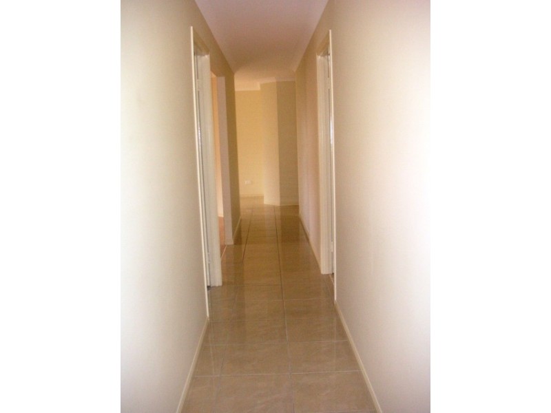 4 Crestwood Street, Bahrs Scrub QLD 4207