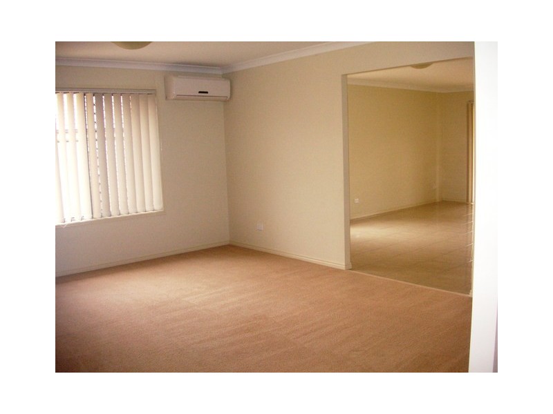 4 Crestwood Street, Bahrs Scrub QLD 4207